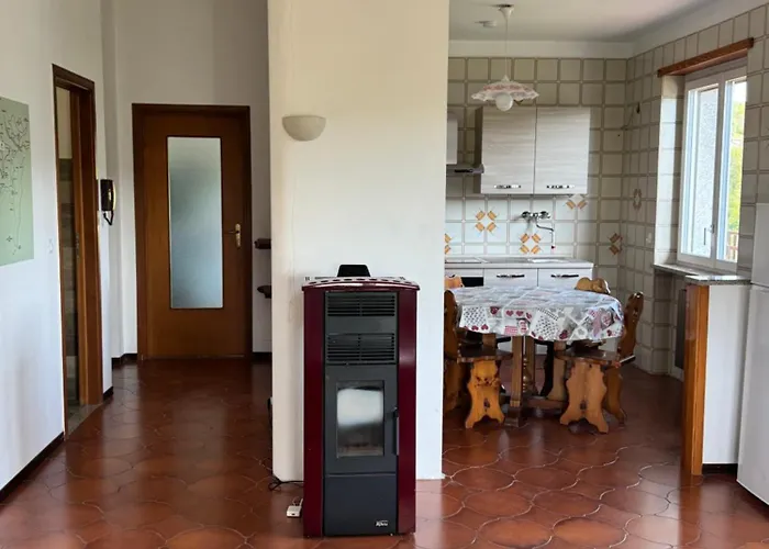 Сasa de vacaciones Gold Cave Relax Nel Bosco Pessinetto