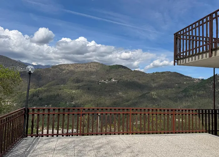 Gold Cave Relax Nel Bosco Сasa de vacaciones Pessinetto